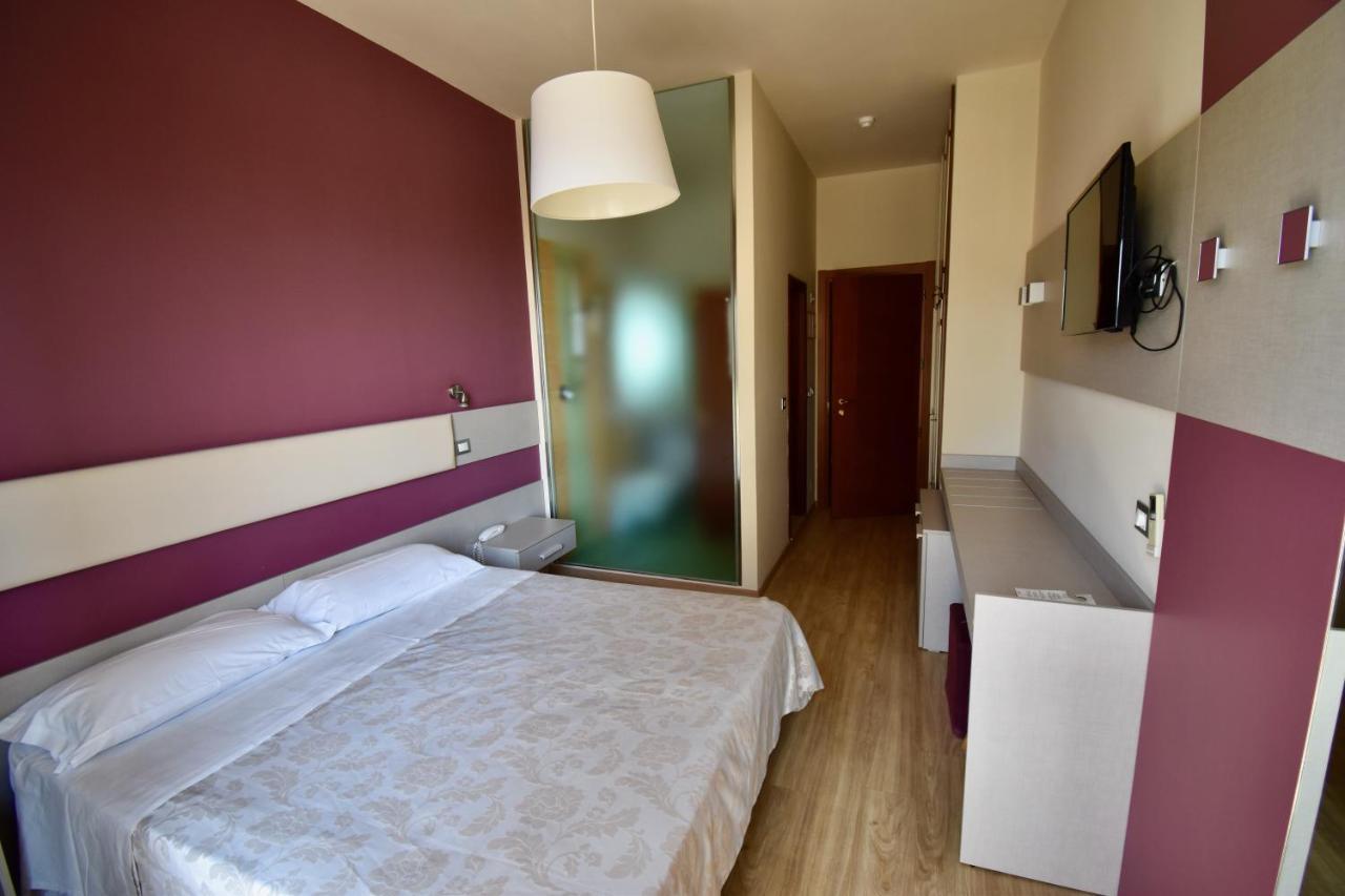 Hotel Astor B&B Lido di Classe Exterior photo